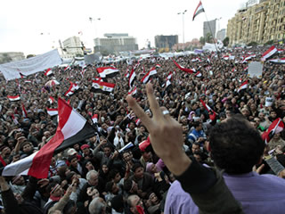 Els manifestants omplen aquest dijous la plaça Tahrir. (Foto: Reuters)